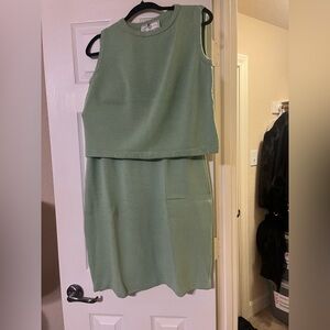 St. John’s Sports skirt and top. Green. Good condition.